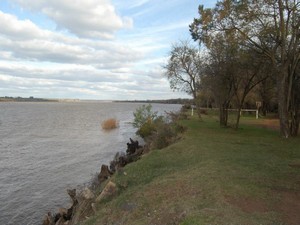 Camping Balneario Municipal Puerto Yeruá