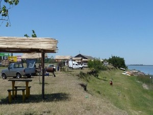 Camping El Faro de Monasterio